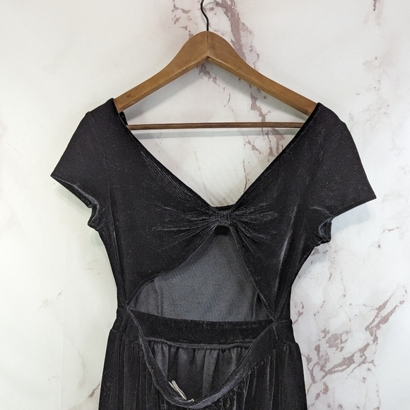 Urban Outfitters Dress Womens Small Black Velvet Fairycore Mini Holiday Cut Out - Picture 6 of 9